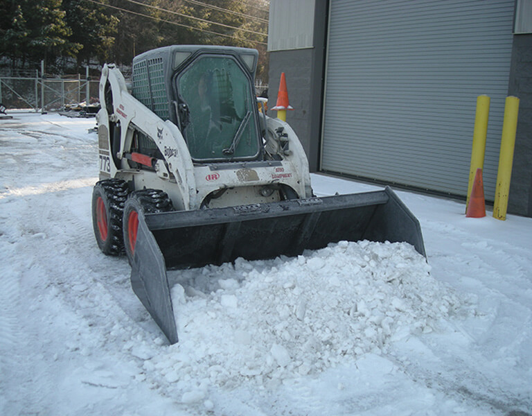 Blue Diamond Snow & Mulch Bucket